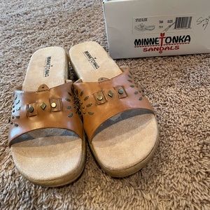 Minnetonka Stud Slides NEW IN BOX